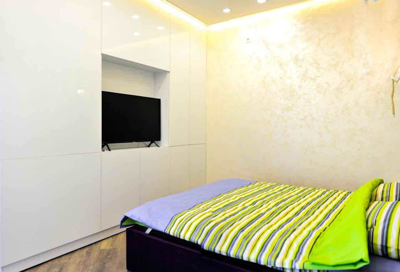 Arcadia Vip Apartments Sea View! Οδησσός Εξωτερικό φωτογραφία